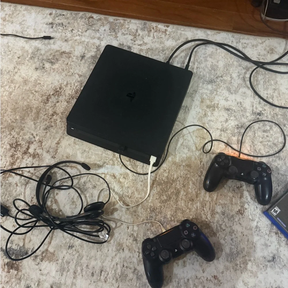 PS4 Console with Games/Accessories+!